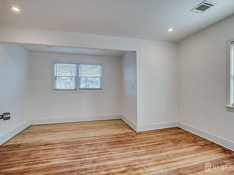 385 Pierson Ave #2 — Photo 12
