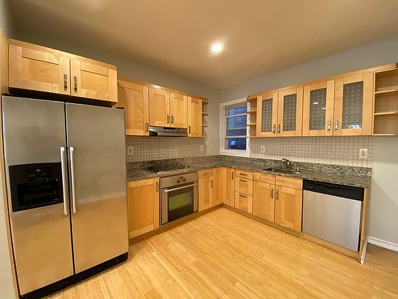 3rd image of 45-44 44th St #1