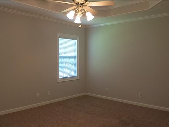 5th image of 243 Cinder Hill Dr