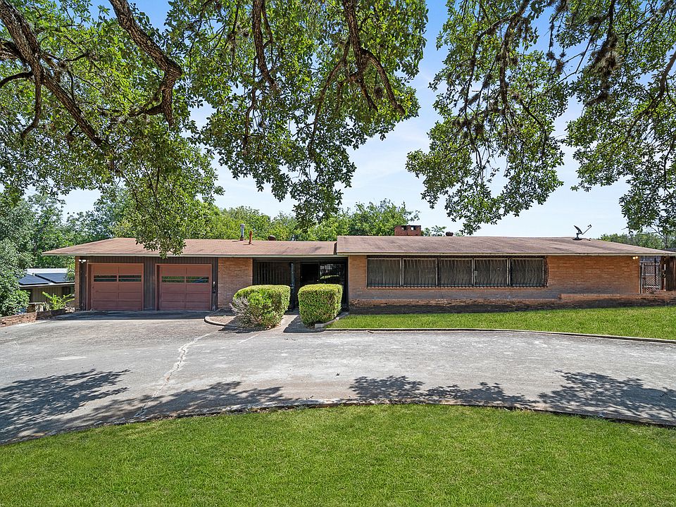 1st image of 4971 View Dr