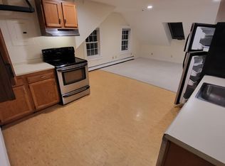 12 Portland Ave APT 3, Dover, NH 03820