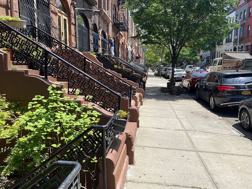 1st image of 265 W 136th St #A
