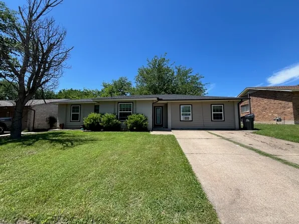 2600 Cottonwood St, Arlington, TX 76014