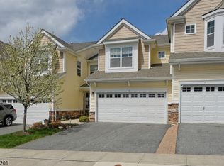 5 Wild Iris Ln, Hackettstown, NJ 07840