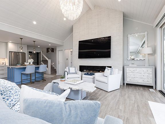 5th image of 82 Racquet Club Villas Drive #D