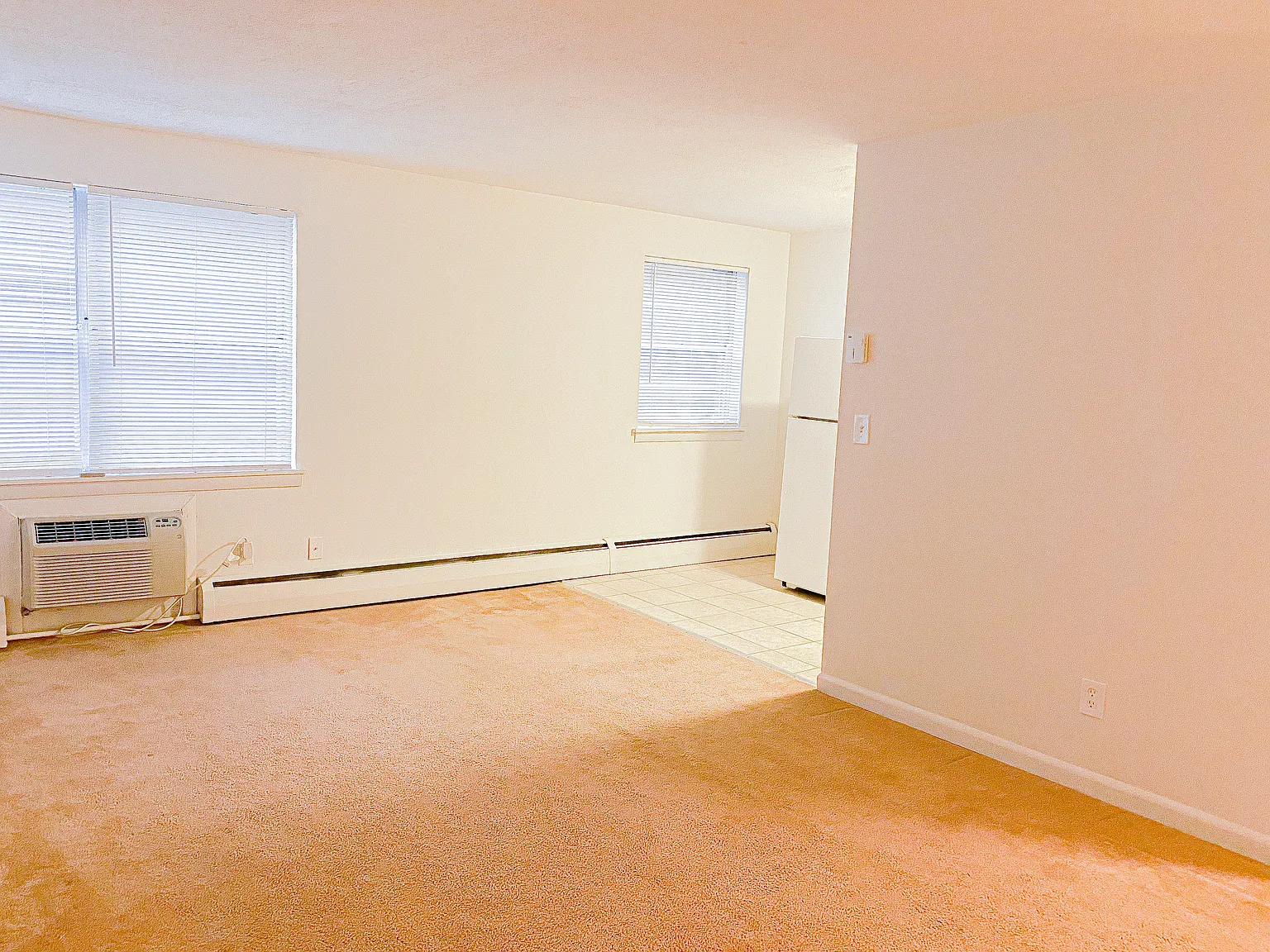 23 Girard Ave — Photo 2