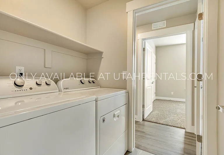 1128 S 820 E #1202 — Photo 18
