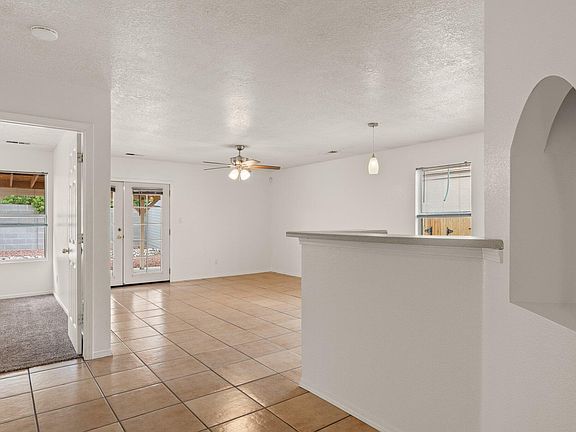 4th image of 2427 Pomelo Pl NW