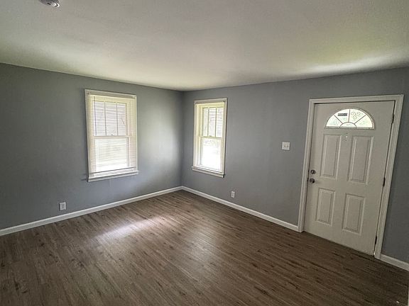 3rd image of 6640 Torlina Dr