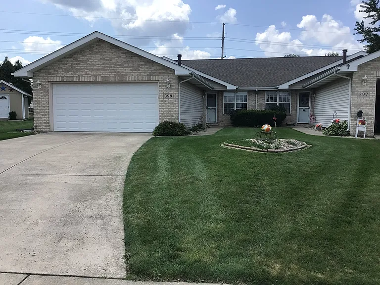 399 Golden Oak Ct — Photo 1