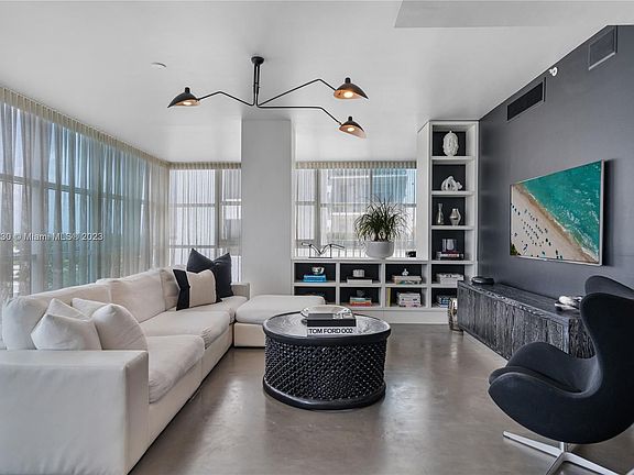 3rd image of 6103 Aqua Ave APT 901