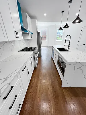 Rented by Compass | media 25