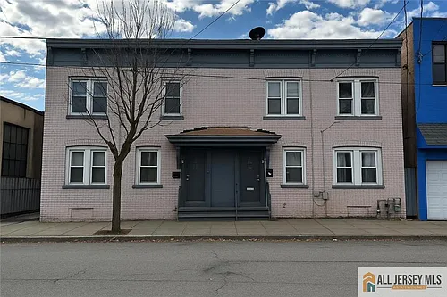 397 Washington St Photo 1