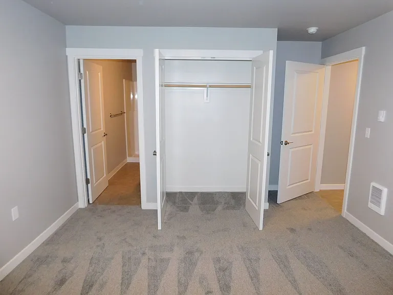 354 S 8th St #13 — Photo 11