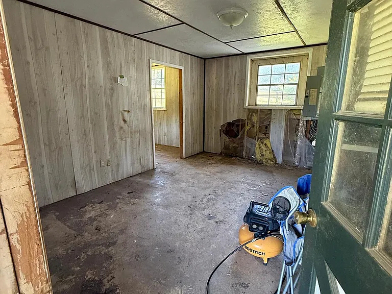 4547 Ridge Rd — Photo 8