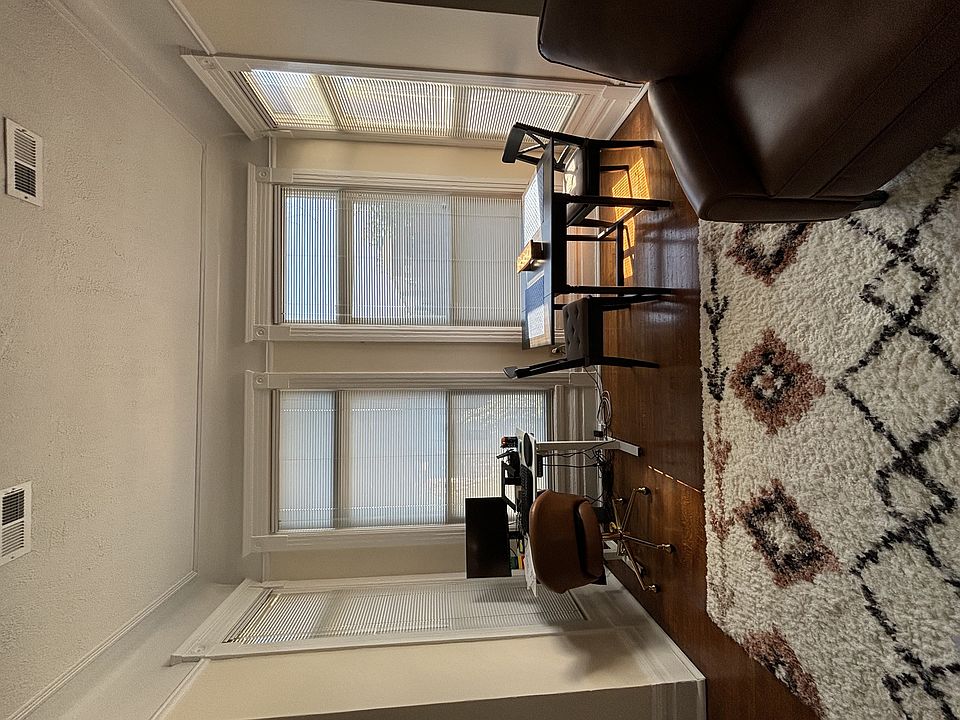 1st image of 3730 N Sheffield Ave #4029659