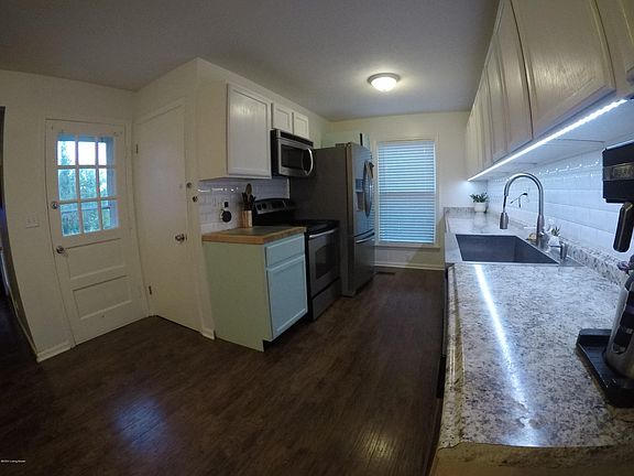 3rd image of 4611 Kingsmore Dr