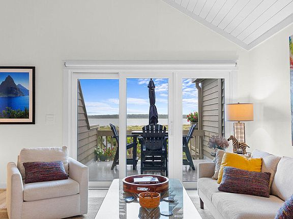 5th image of 1352/54 Pelican Watch Villas