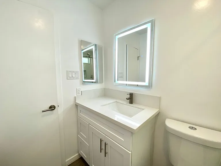 3666 Watseka Avenue — Photo 17