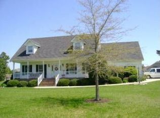 101 Soundview Rd, Aydlett, NC 27916