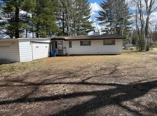 3738 Pineland Point, Gladwin, MI 48624
