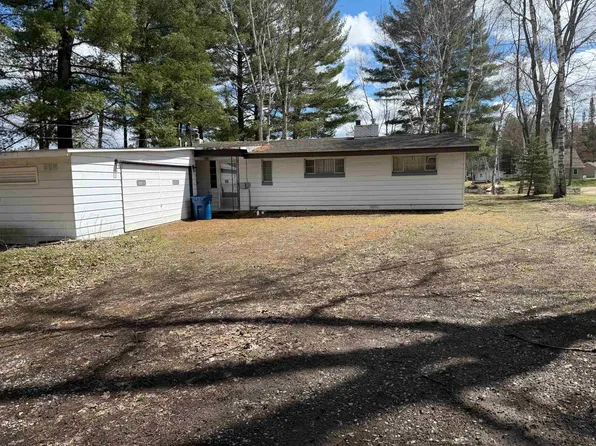 3738 Pineland Point, Gladwin, MI 48624