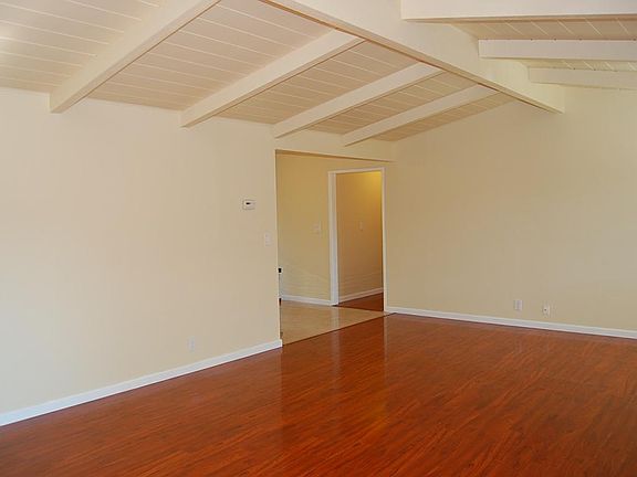 3rd image of 13757 Orleans Ct