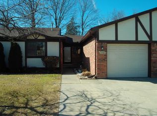 25269 Joanne Smith Dr, Warren, MI 48091