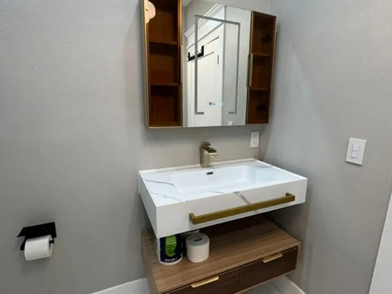 537 Campus St — Photo 18