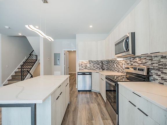 3rd image of 3707 Haverford Ave #1