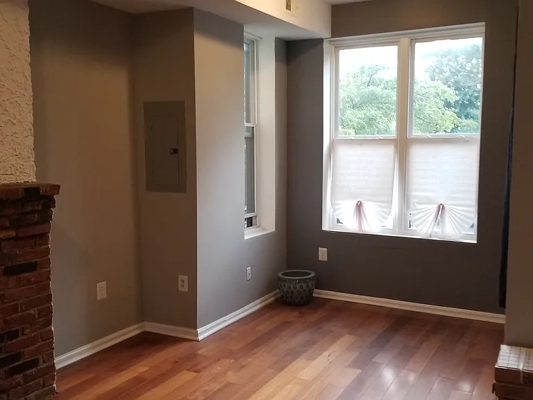 725 12th St NE — Photo 15