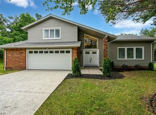 26274 Fairmount Blvd, Beachwood, OH 44122