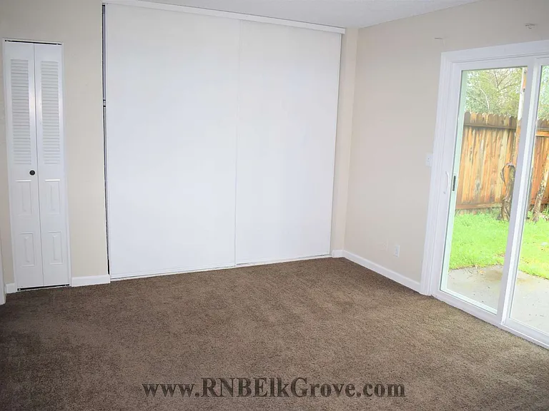 8960 Chalmers Ct — Photo 12
