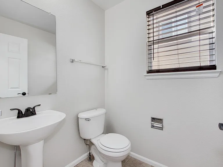 10373 Ravenswood Way — Photo 13