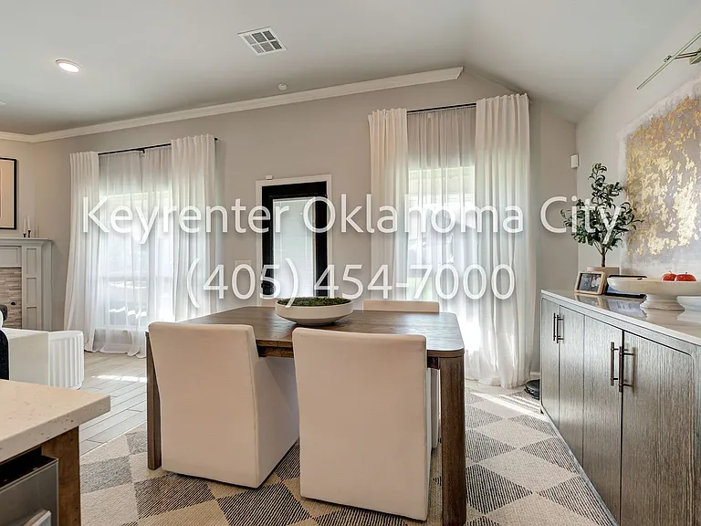 4200 NW 156th Ter — Photo 18