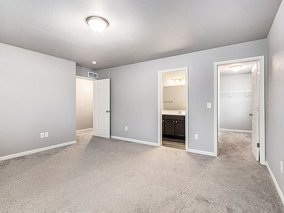 3rd image of 3411 Hidden Cove Ln