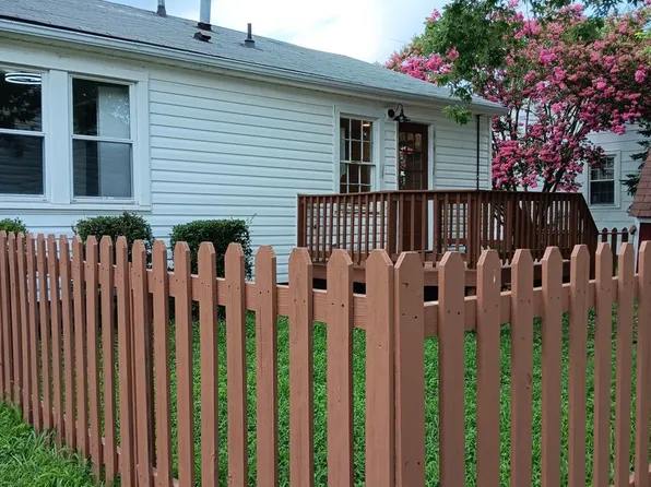 1608 Green St, Charlottesville, VA 22902
