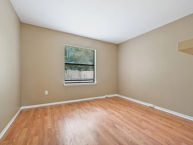 1855 Brightside Dr #R1 — Photo 6