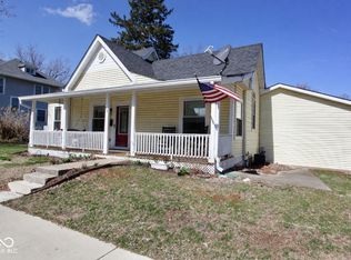 54 W High St, Mooresville, IN 46158