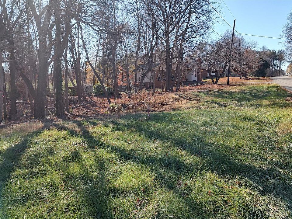 1st image of 158 Whitney Ln
