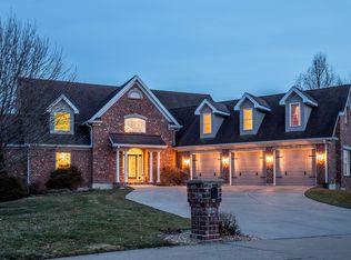 94 Lac Terre Ct, Saint Charles, MO 63304