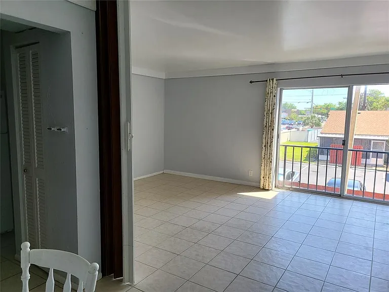 2763 Woodgate Ln #207 — Photo 4