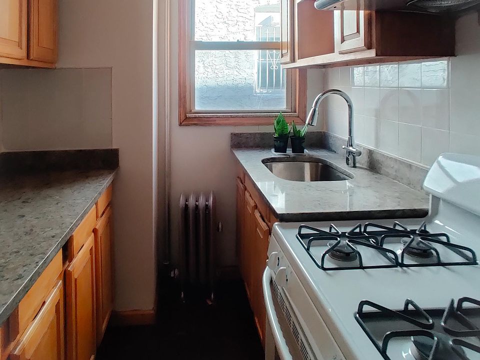 1st image of 1713 Benson Ave #1R