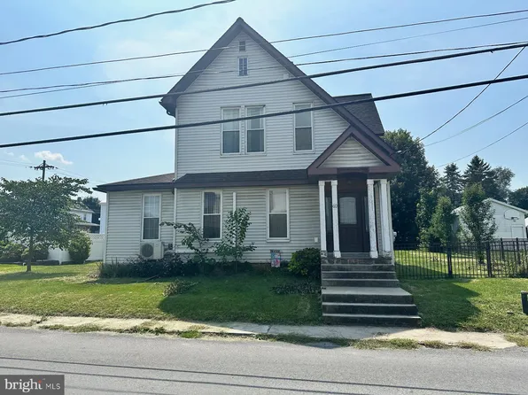 60 Walnut St, Belleville, PA 17004