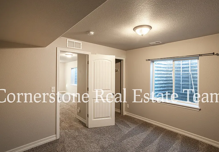 10758 Saco Dr — Photo 37