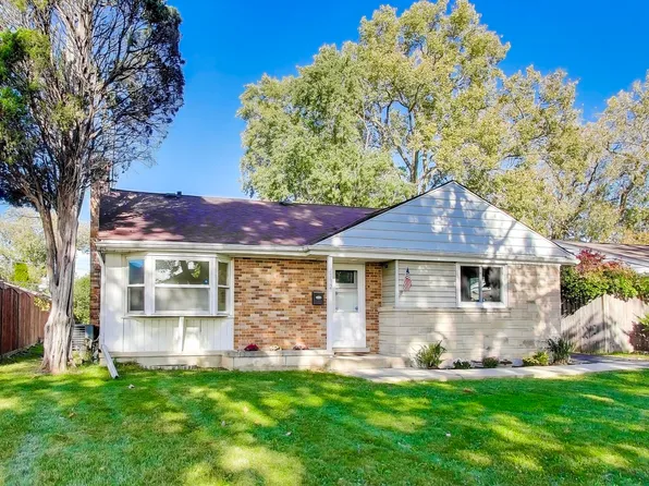 7332 Davis St, Morton Grove, IL 60053