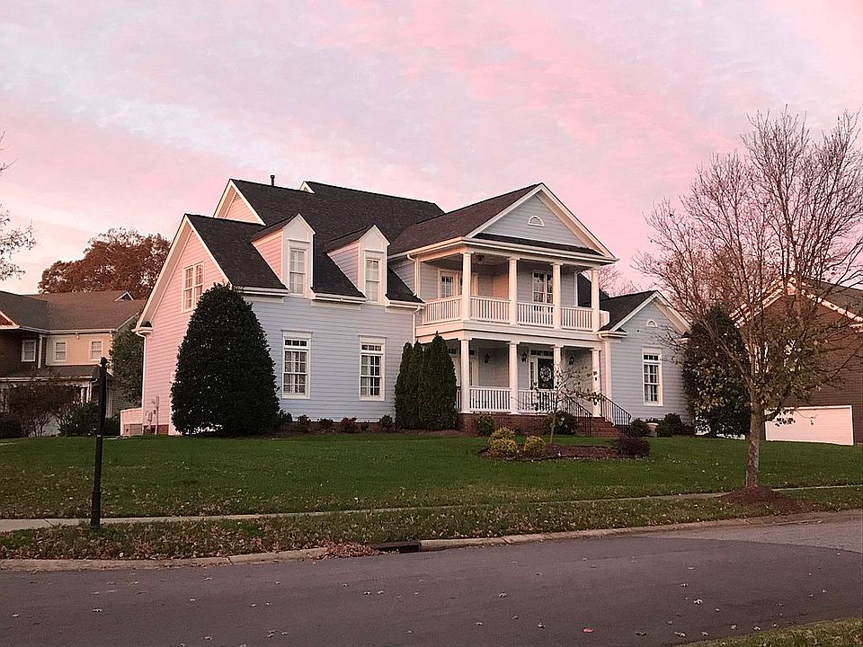 1st image of 9605 Hillspring Dr