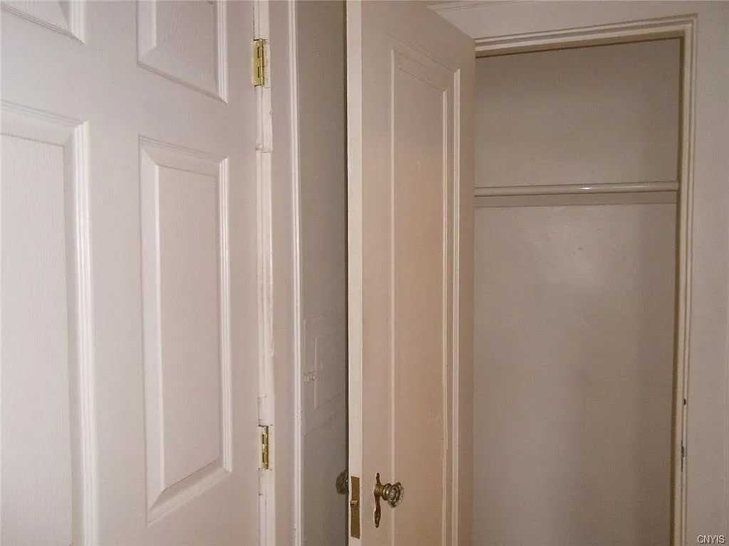 2 bed, 1200 sqft, $1,100 — Photo 4