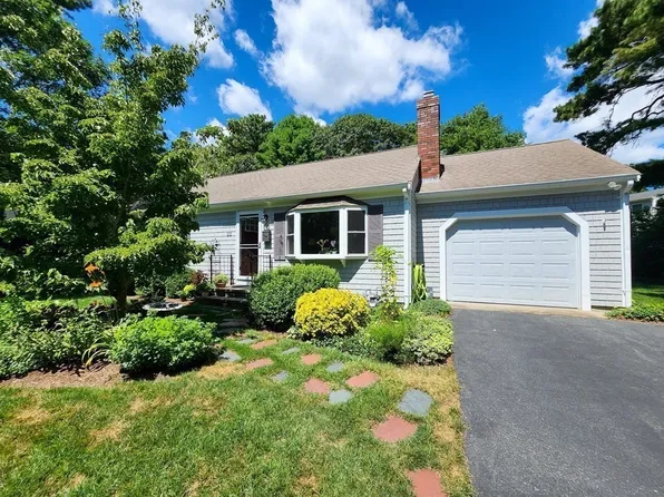 22 Partridge Way, Barnstable, MA 02630