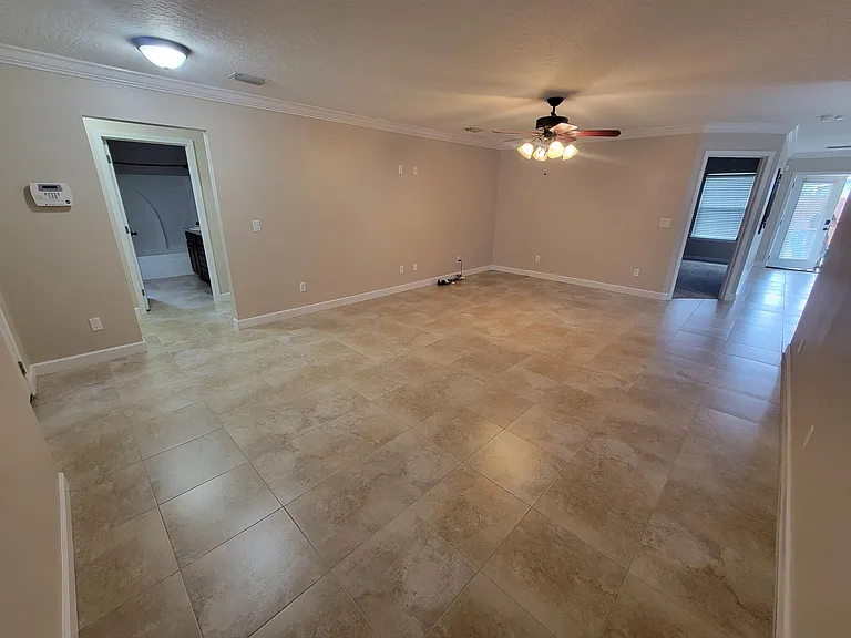 712 Hazel Dr — Photo 15